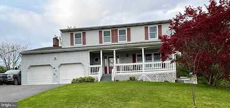 1131 Cortland Dr Lemont, PA 16851