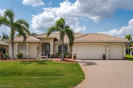 22450 Fountain Lakes Blvd Estero, FL 33928