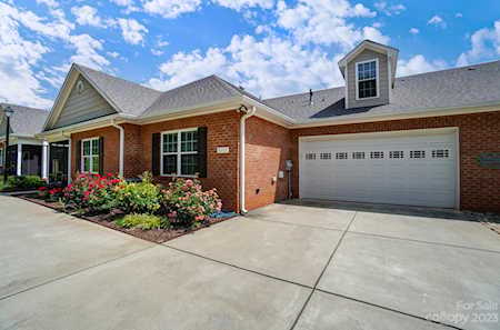 8142 Viscount Ct Denver, NC 28037