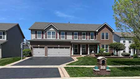 796 Brompton Ln Bolingbrook, IL 60440