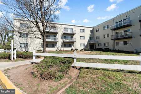 5601 Parker House Terrace #312 Hyattsville, MD 20782