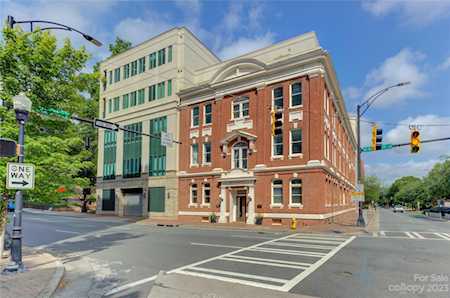 229 N Church St Charlotte, NC 28202