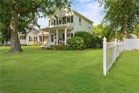14 Myrtle St Hampton, VA 23669
