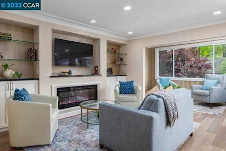 3410 Tice Creek Dr Walnut Creek, CA 94595