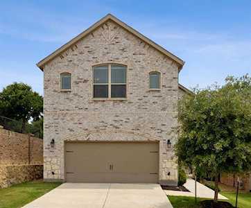2827 Highpoint Court Lewisville, TX 75067