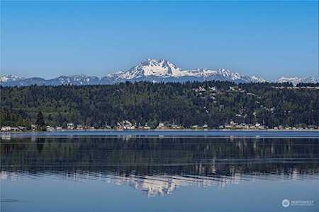 707 NW Carmichael Way Bremerton, WA 98311