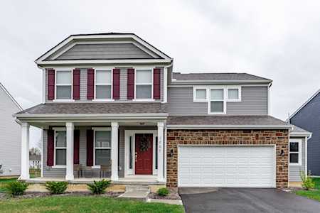 1267 Tara Piper Lane Blacklick, OH 43004