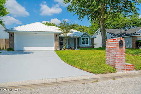 2190 St Martins DR E Jacksonville, FL 32246