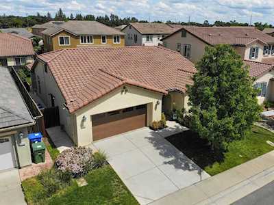 9957 Nelas Way Elk Grove, CA 95757
