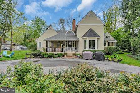 2326 Riverton Rd Cinnaminson, NJ 08077