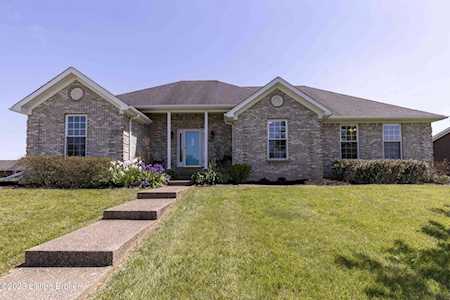 253 E Millwater Falls Shepherdsville, KY 40165