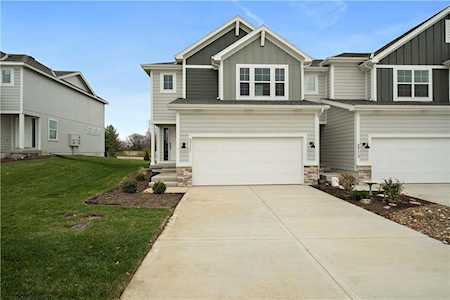 3711 SW Walsh Dr Lee's Summit, MO 64082