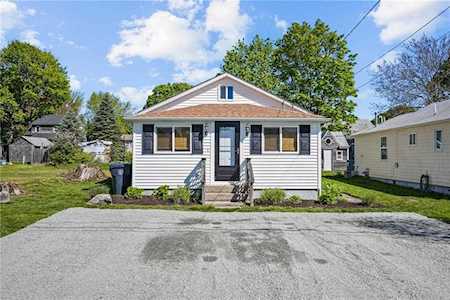 123 Samuel Gorton Ave Warwick, RI 02889
