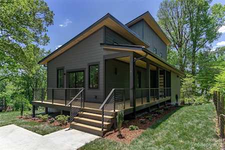 4 Stockbridge Place Asheville, NC 28805