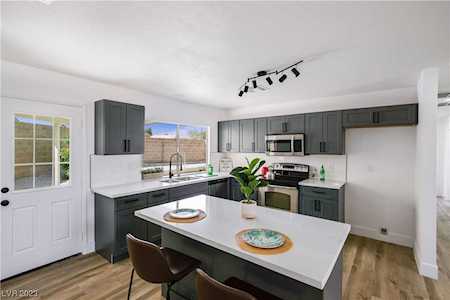 698 W Nelson Ave North Las Vegas, NV 89030