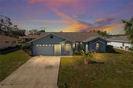 4521 Baroda Ave North Port, FL 34287