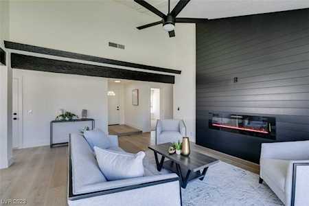 4496 La Roca Circle Las Vegas, NV 89121