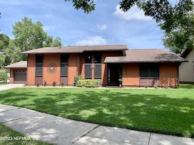 9743 Sharing Cross CT Jacksonville, FL 32257