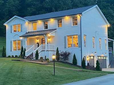 1002 Forestpointe Hendersonville, TN 37075