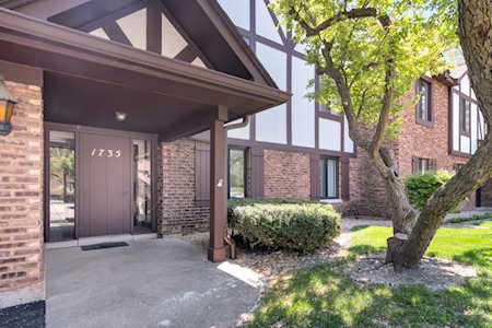 1735 Harrow Ct #C Wheaton, IL 60189