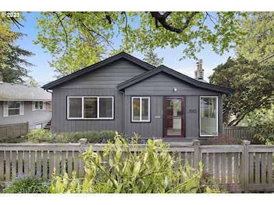 3503 SW Canby ST Portland, OR 97219