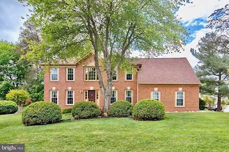 13502 Point Pleasant Dr Chantilly, VA 20151