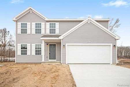3075 Ivy Wood Circle Howell Twp, MI 48855