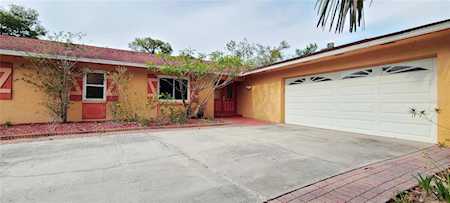408 Ashford Dr Brandon, FL 33511
