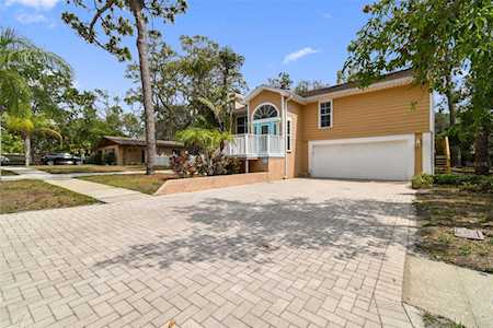 419 Kentucky Ave Crystal Beach, FL 34681