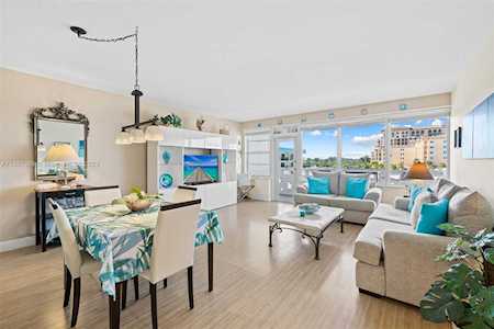 3111 N Ocean Dr #405 Hollywood, FL 33019