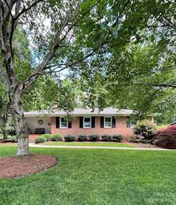 3927 Allwood Dr Charlotte, NC 28217
