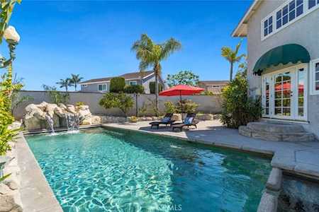 3941 San Joaquin Avenue Los Alamitos, CA 90720