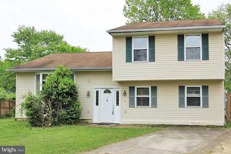 11 Newgate Ln Newark, DE 19713