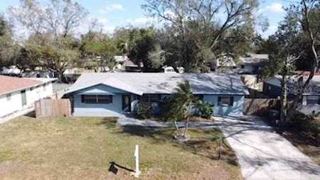 322 Tennyson Rd Winter Haven, FL 33884