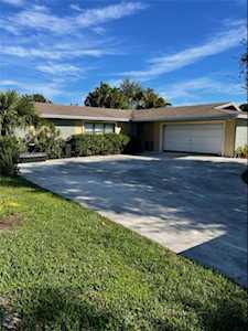 4105 Jonquil Cir Palm Beach Gardens, FL 33410