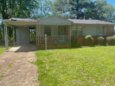 5597 Loch Lomond Rd Memphis, TN 38116