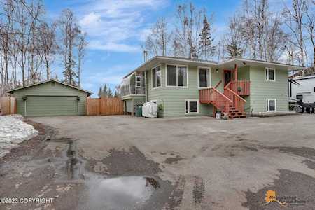 10052 Baffin St Eagle River, AK 99577