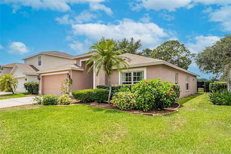 3329 Stonebridge Trl Valrico, FL 33596