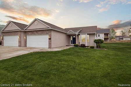 4278 Lindsey Dr Swartz Creek, MI 48473
