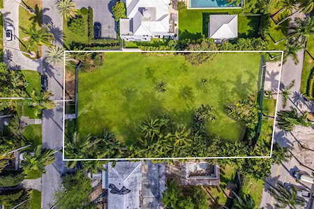 6625 Pine Tree Ln Miami Beach, FL 33141