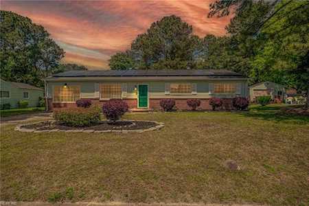 2924 Candlewood Circle Chesapeake, VA 23324