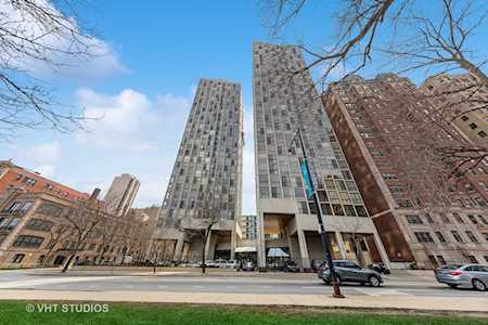 345 W Fullerton Parkway #2701 Chicago, IL 60614