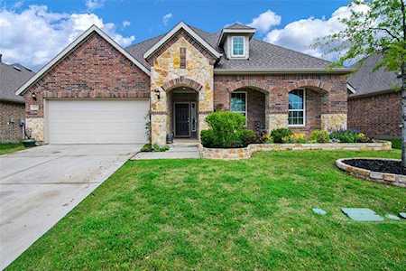 1413 S Millican Lane Aubrey, TX 76227
