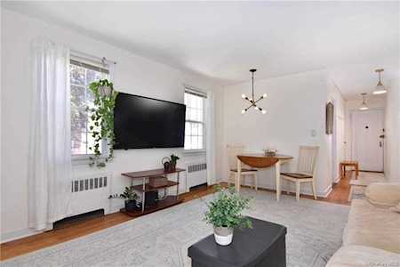 739 N Broadway #2B Hastings-On-Hudson, NY 10706