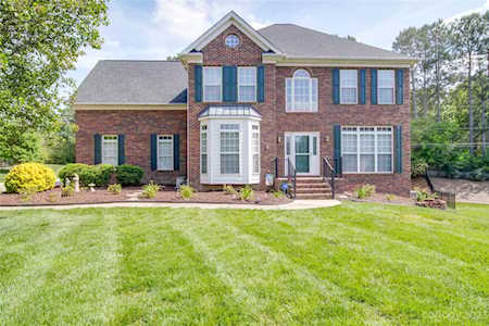 5553 Berry Ridge Dr Harrisburg, NC 28075