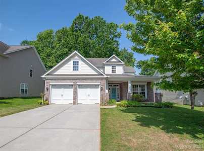 9915 Seven Oaks Dr Charlotte, NC 28215