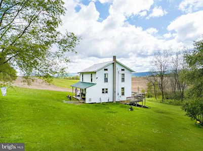233 Orndorf Rd Spring Mills, PA 16875