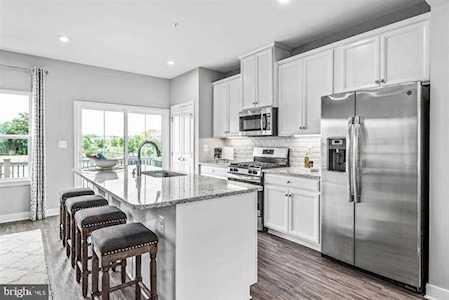 6114 Northwest Dr Hyattsville, MD 20782