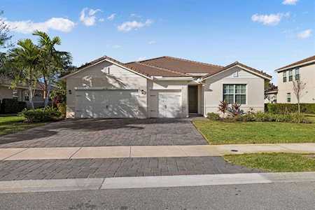 12011 Cypress Key Way Royal Palm Beach, FL 33411