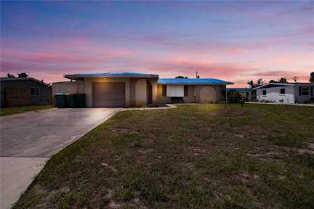 147 Bedford Dr NE Port Charlotte, FL 33952